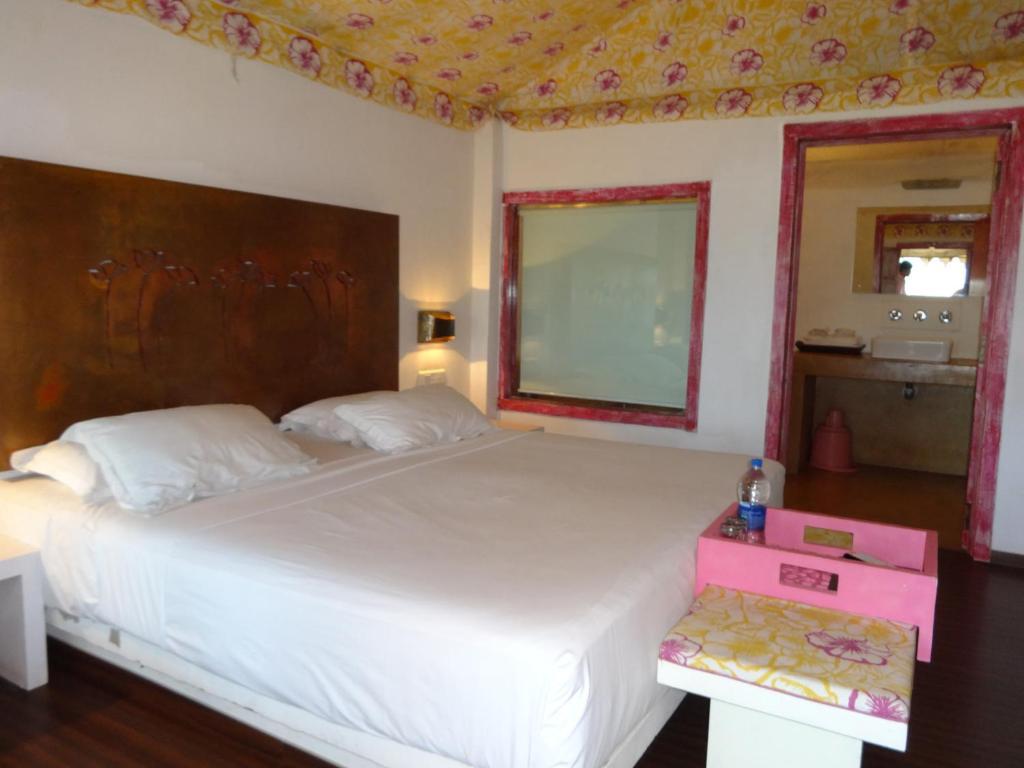 Raasleela Luxury Camp Hotel อุเดเปอร์ ภายนอก รูปภาพ
