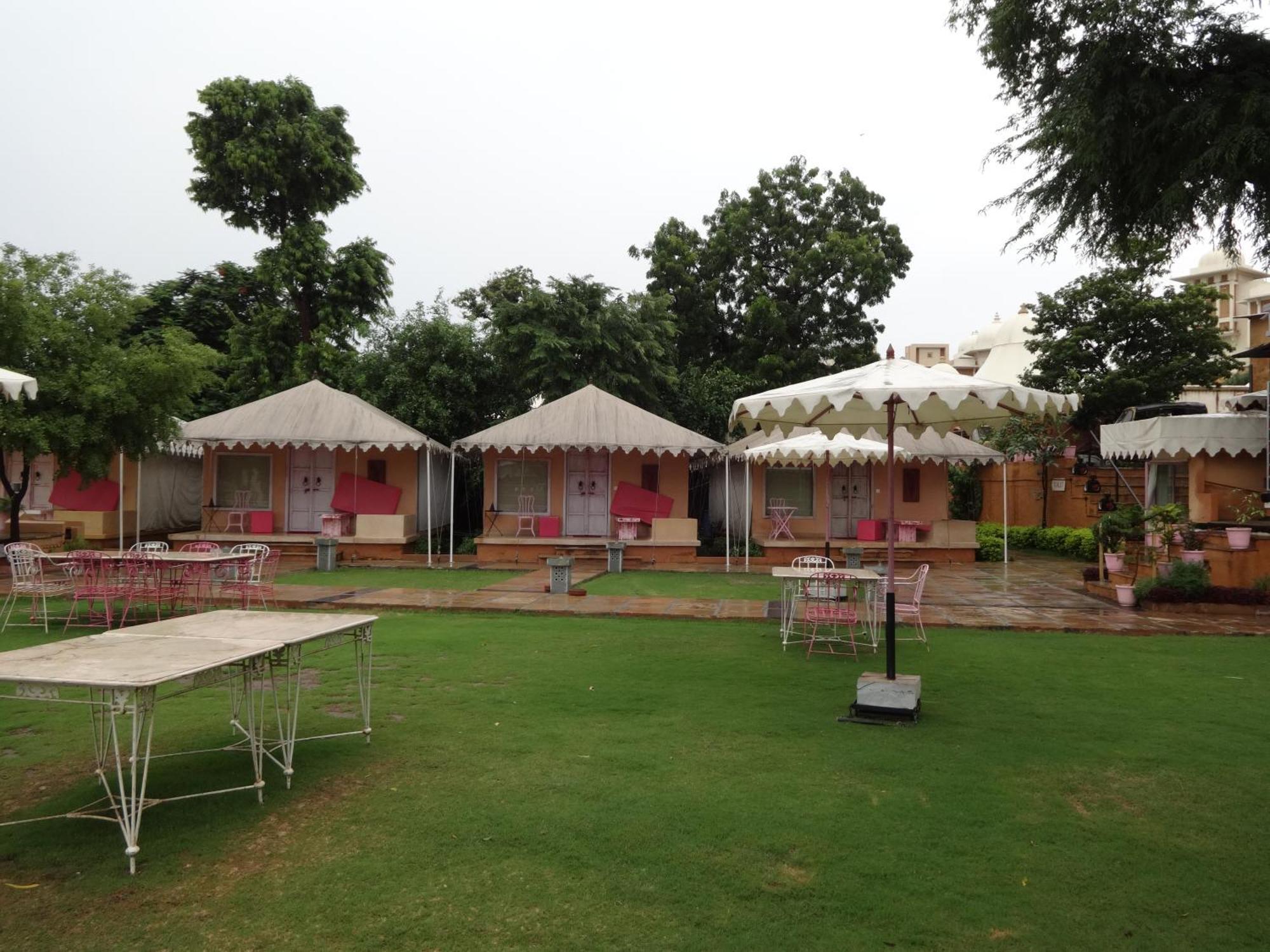 Raasleela Luxury Camp Hotel อุเดเปอร์ ภายนอก รูปภาพ